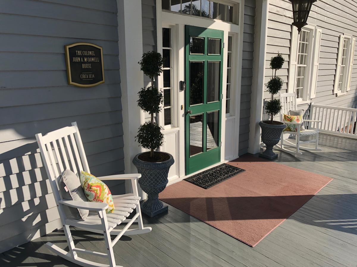 The Elizabethtown Inn Экстерьер фото
