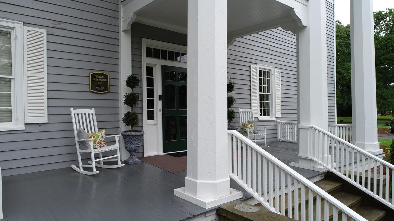 The Elizabethtown Inn Экстерьер фото